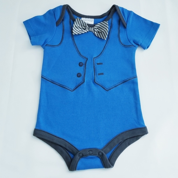 3/$25 Dressed to Drool Baby Boy Bow Tie Onesie Size 9 Months - Picture 8 of 11